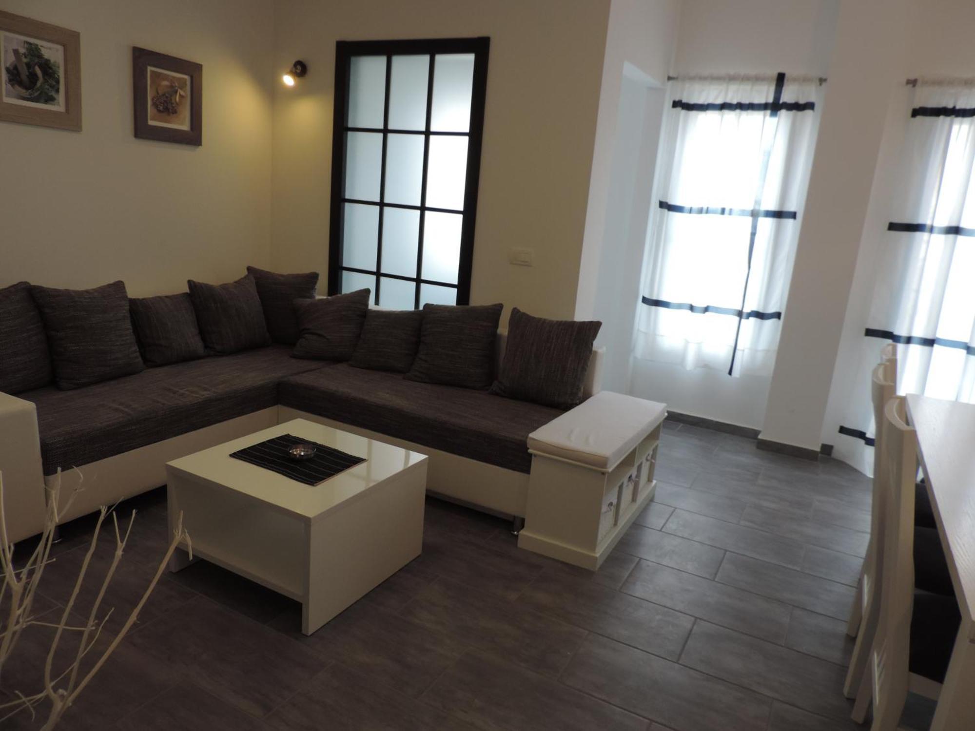 Apartments Lori Biograd Na Moru Buitenkant foto