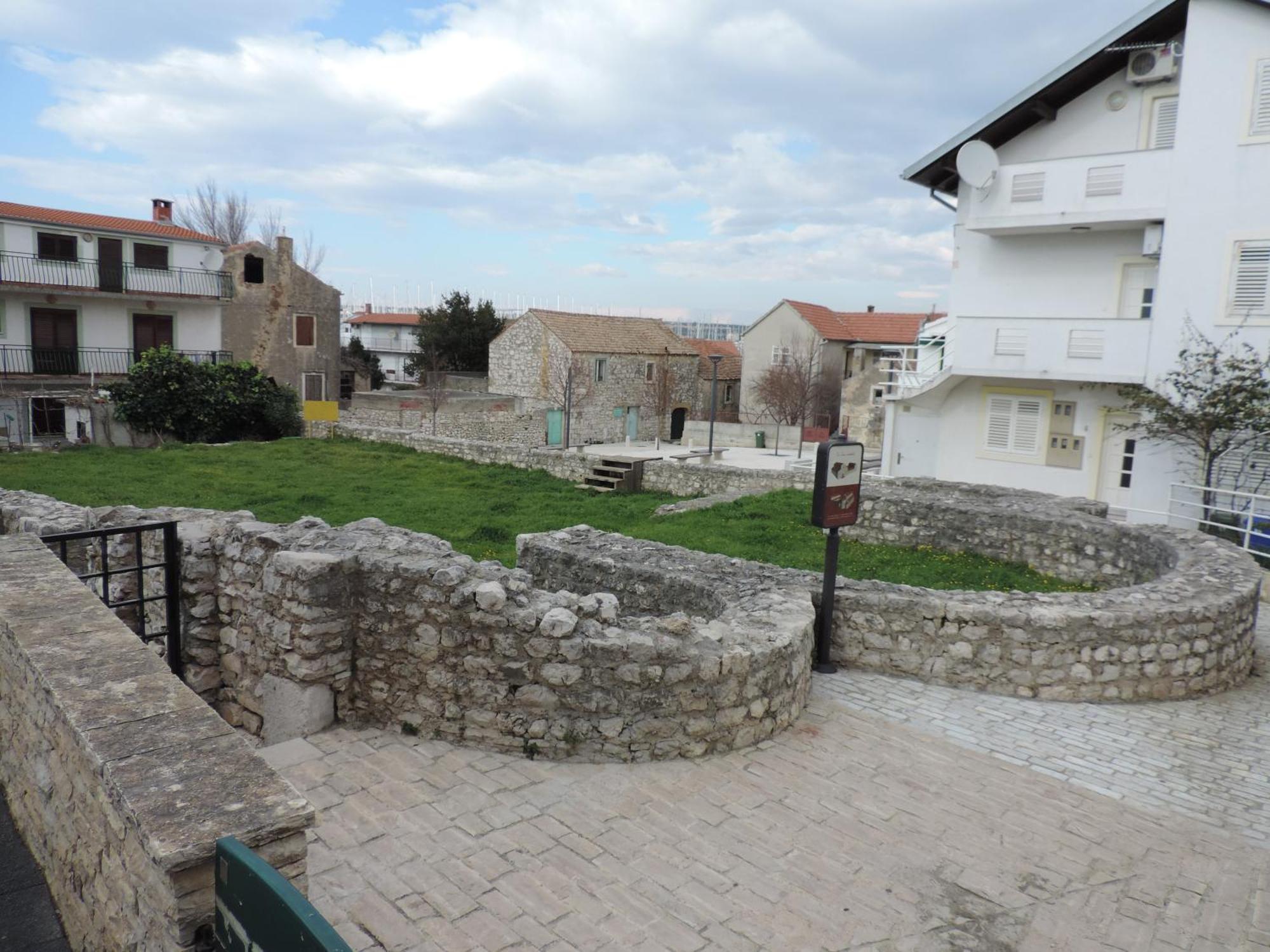 Apartments Lori Biograd Na Moru Buitenkant foto
