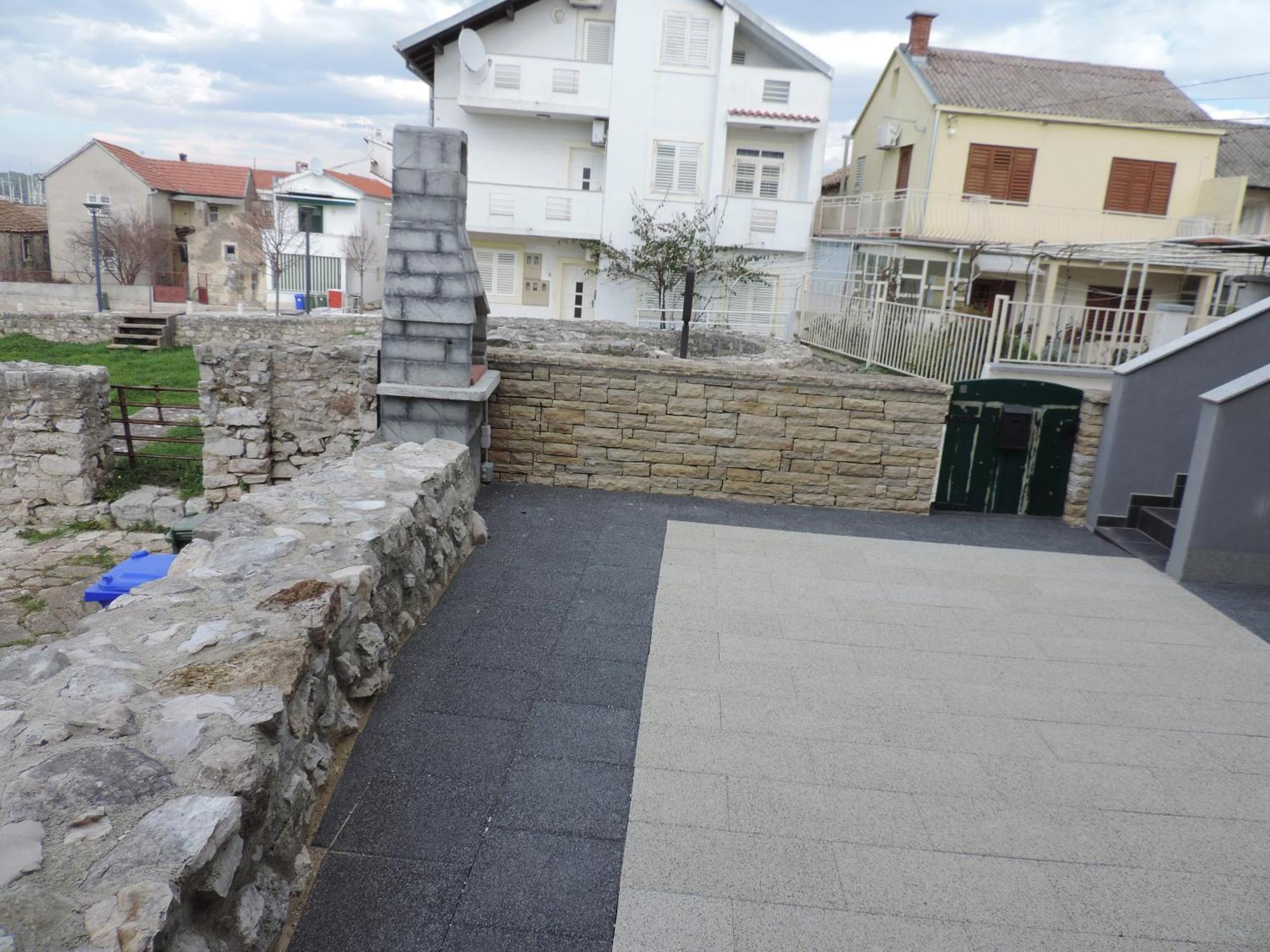 Apartments Lori Biograd Na Moru Buitenkant foto